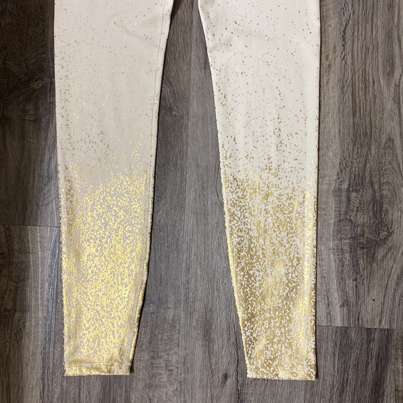 Beyond Yoga High Waisted Alloy Ombre Midi Leggings - Picture 7 of 12